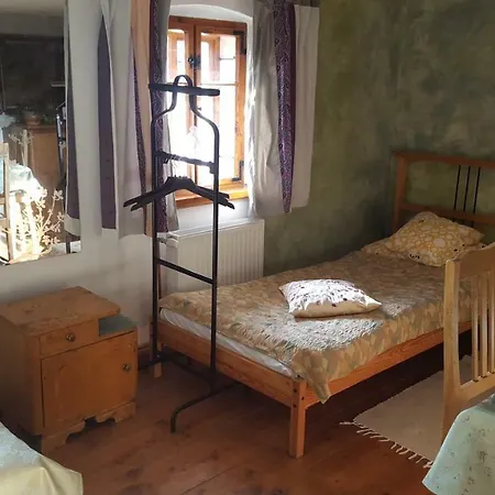 مزرعة للإقامة Kuznia Nad Bobrem Wlen